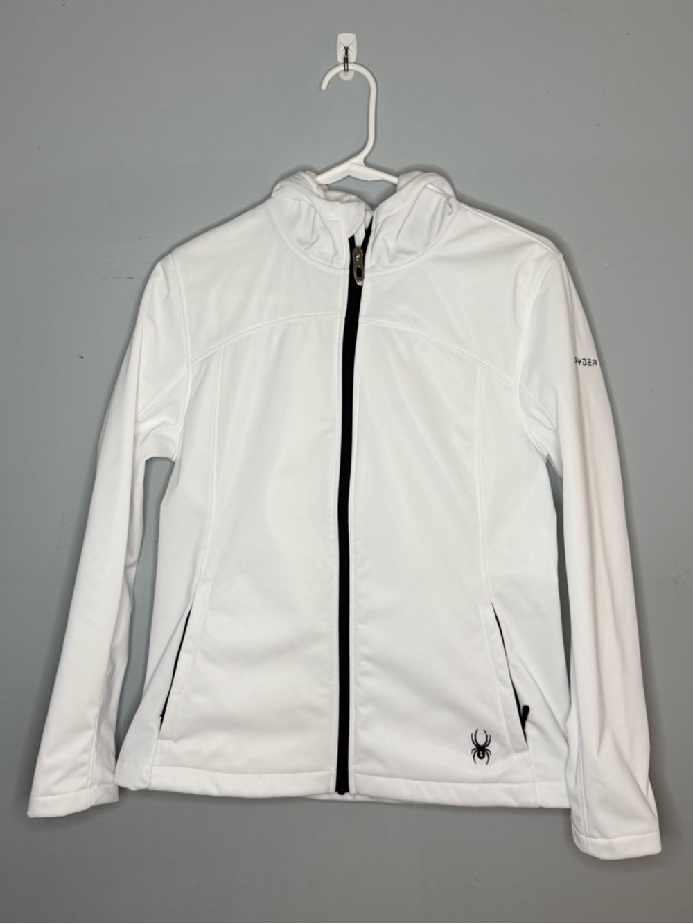 Spyder White Softshell Jacket with Black Zipper